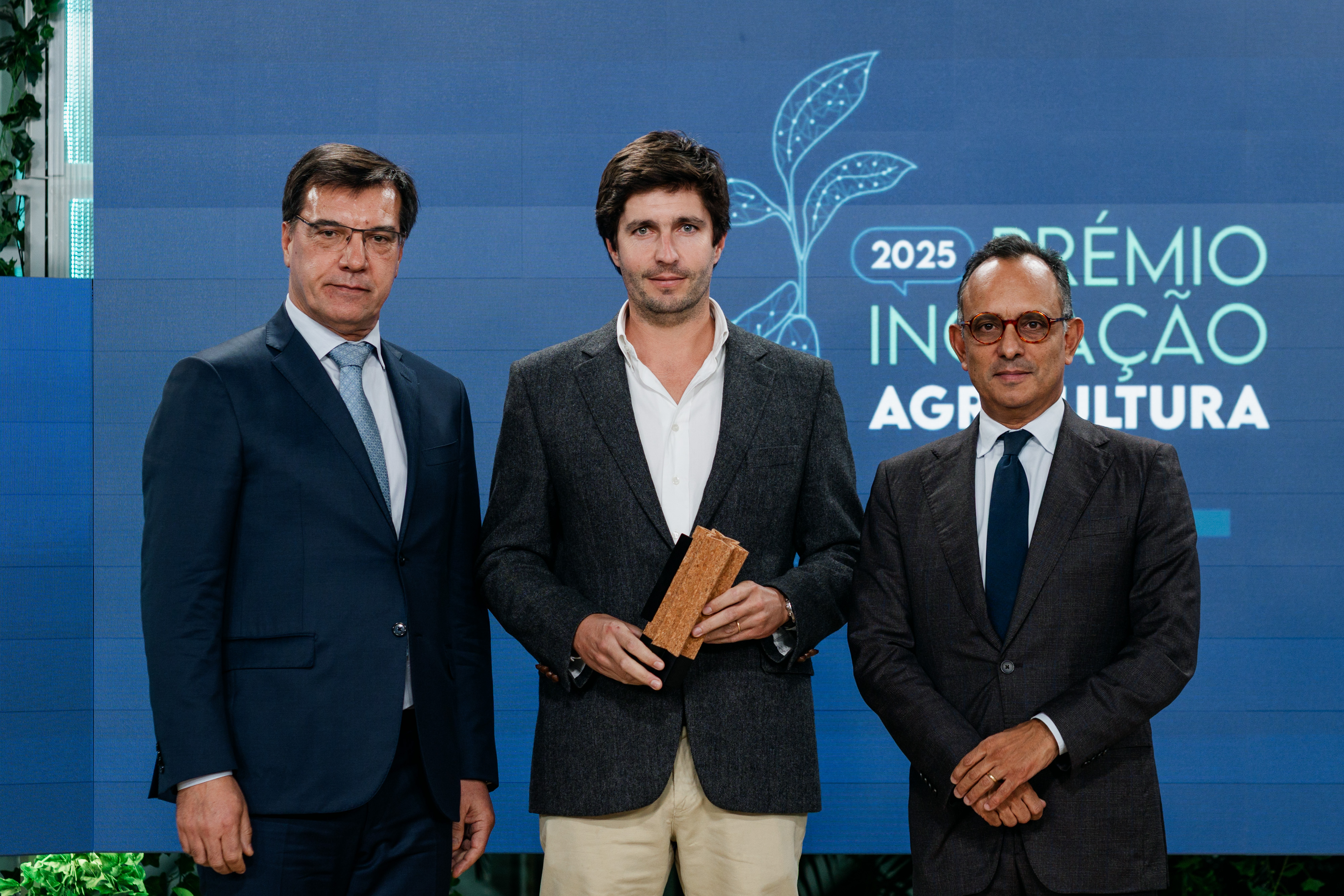 Prémio Inovação Agricultura distingue projetos que querem proteger os solos Prémio Inovação Agricultura distingue projetos que querem proteger os solos