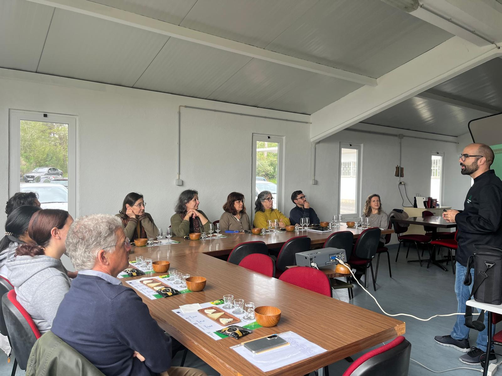 Degustação científica no INIAV Degustação científica no INIAV